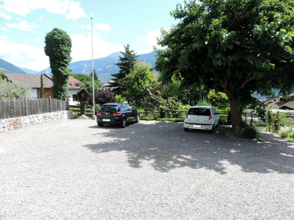 Boutique Appartamento Bacchus Marlengo Exterior photo